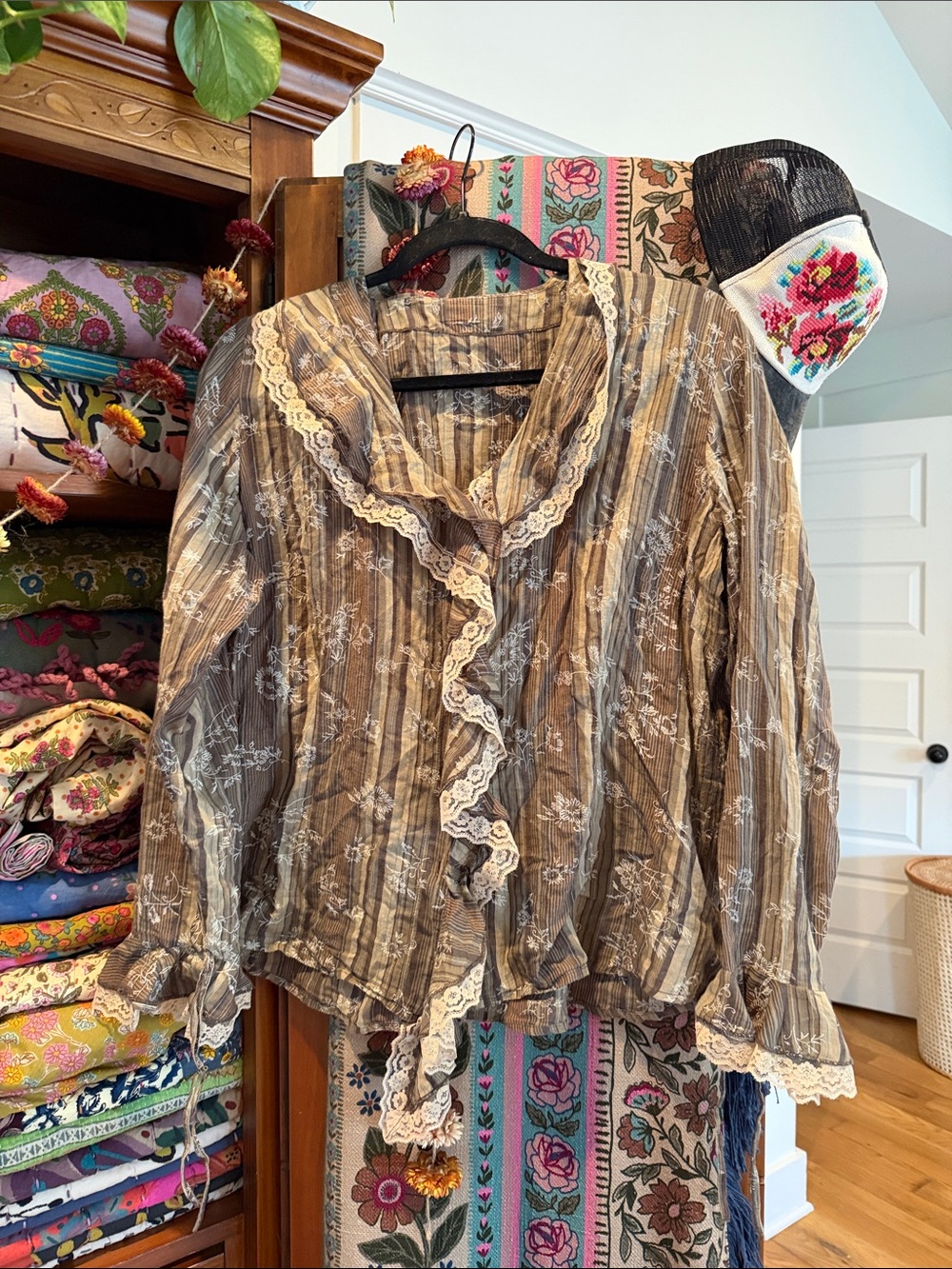 Vintage (no brand listed) Boho Ruffle Lace Trim Striped Floral Blouse - Brown